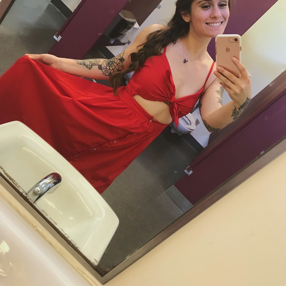 Red MIDI flowy tie front dress